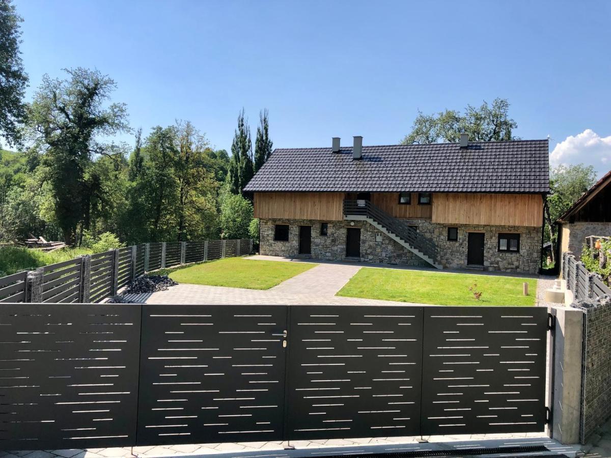 Mulina River Lodge Pribanjci Екстериор снимка